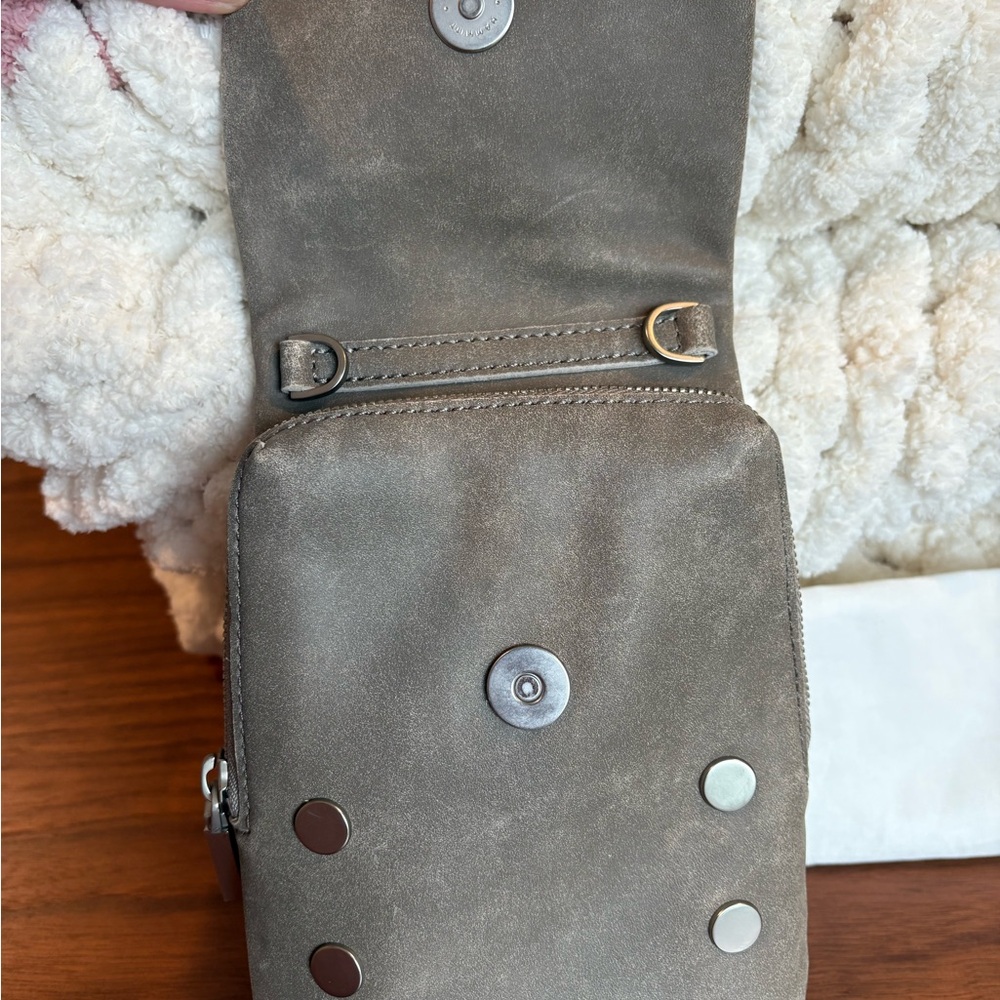 Hammitt VIP Mobile Crossbody - Picture 5 of 8